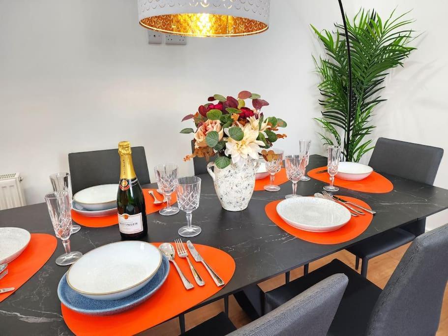 Hutchcomb Villa, 4 Bed Luxury House,Oxford+Parking מראה חיצוני תמונה